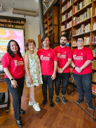 EL equipo de noche de museos al completo 